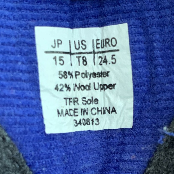 TOMS toddler shoes - size 8 - Picture 4 of 4